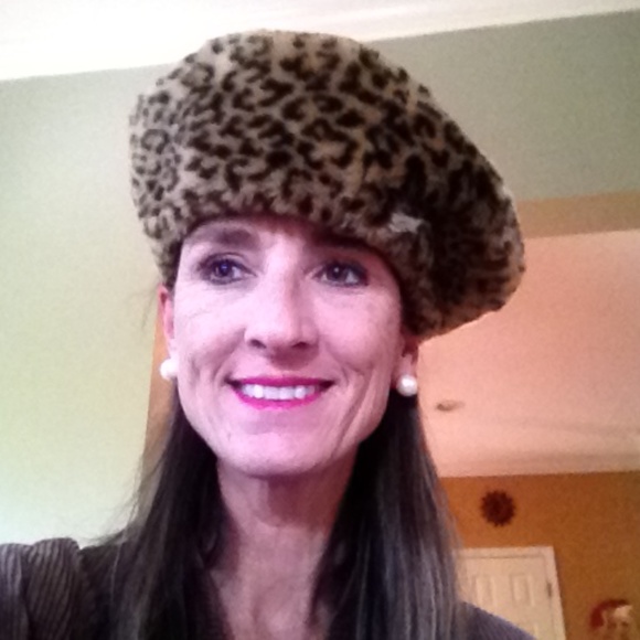 Meet your Posher, Angela - Picture 2 of 14